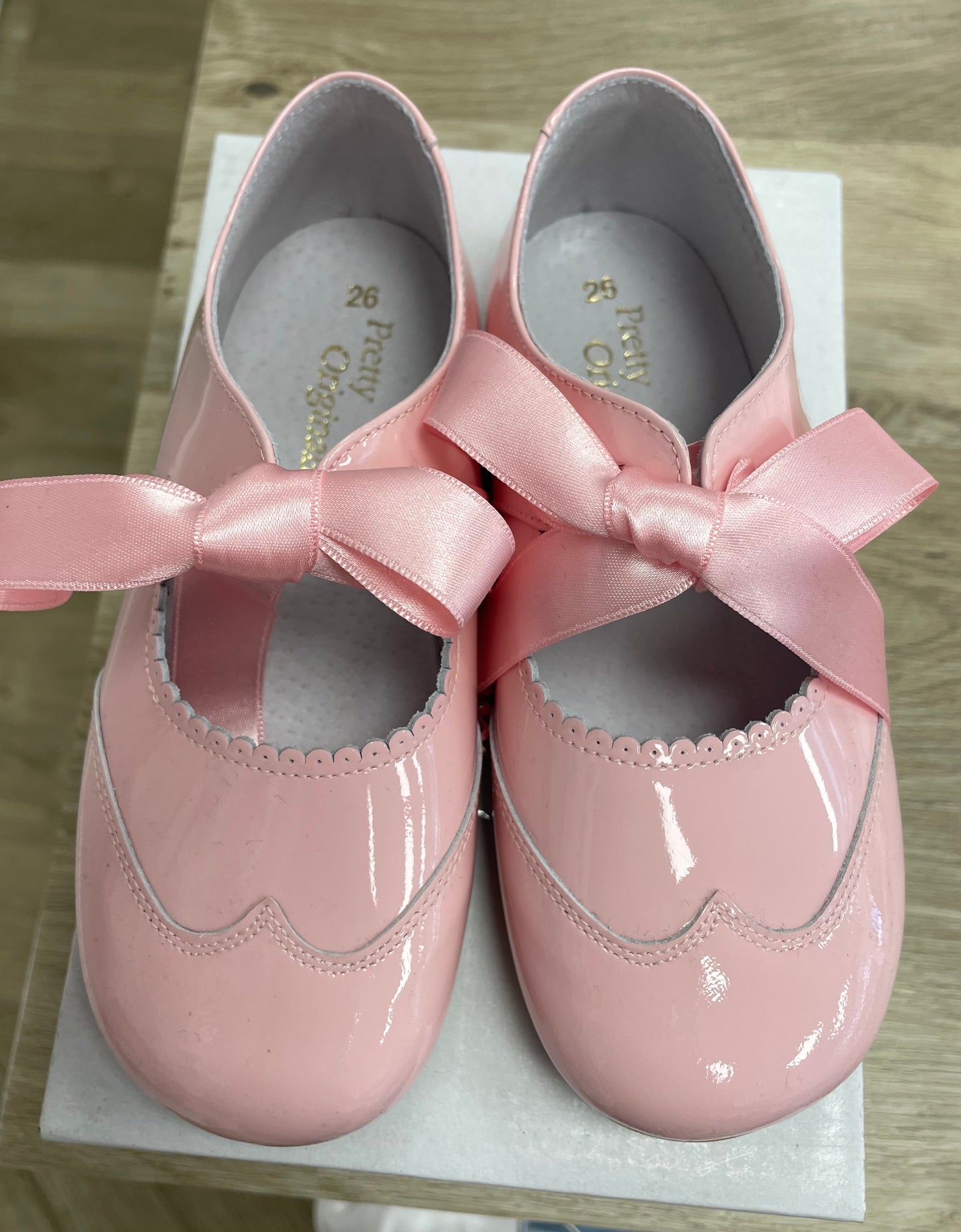 Pretty originals pink patent shoes