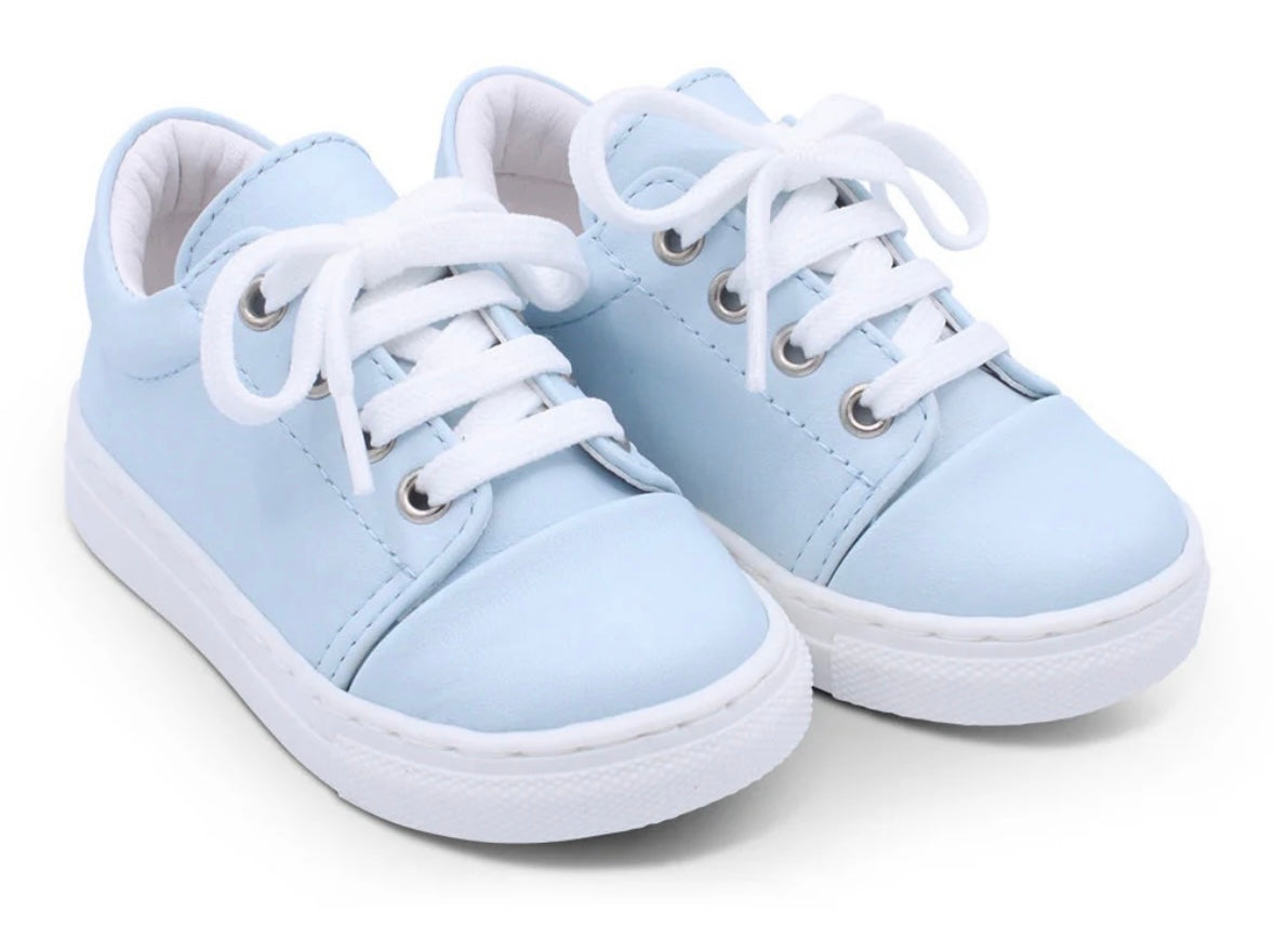 Borboleta Trainers in baby blue