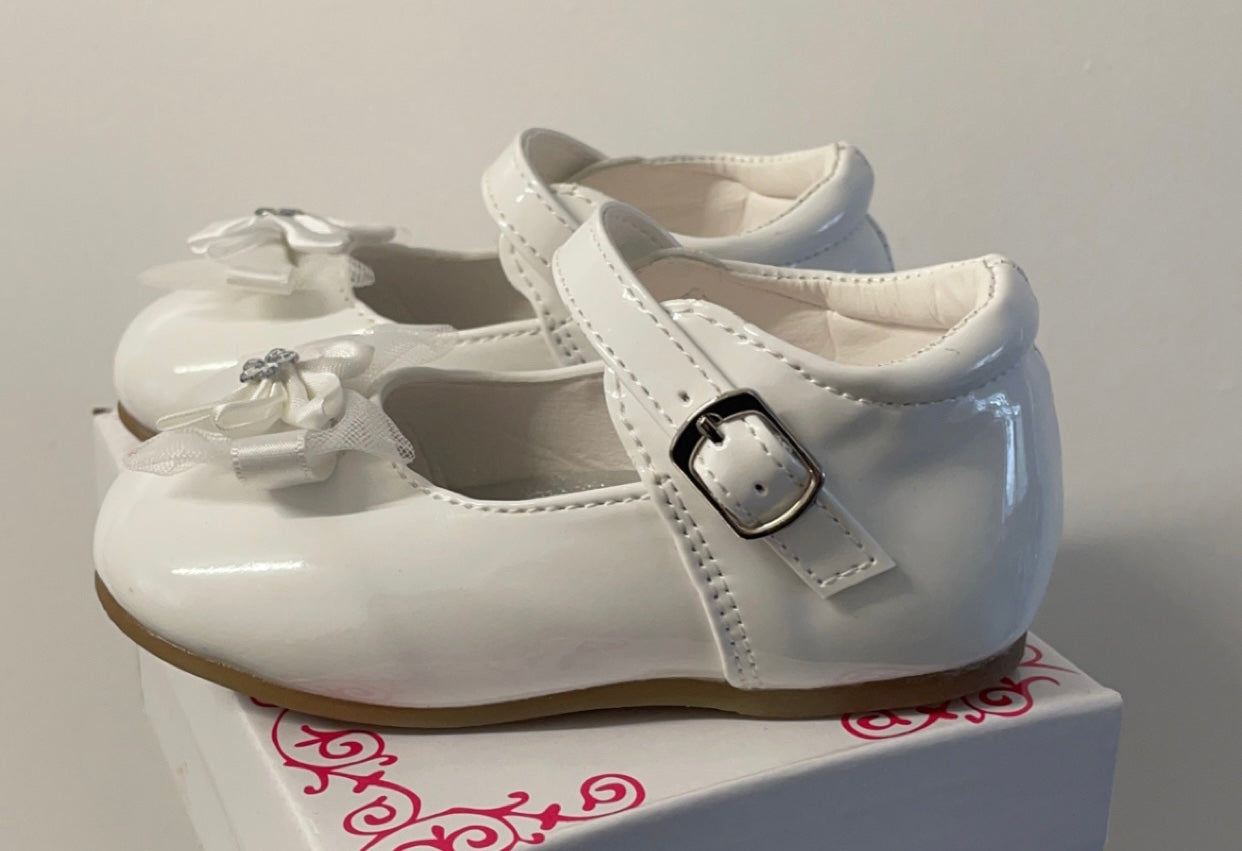 Melia “Sandra” girls white buckle shoes