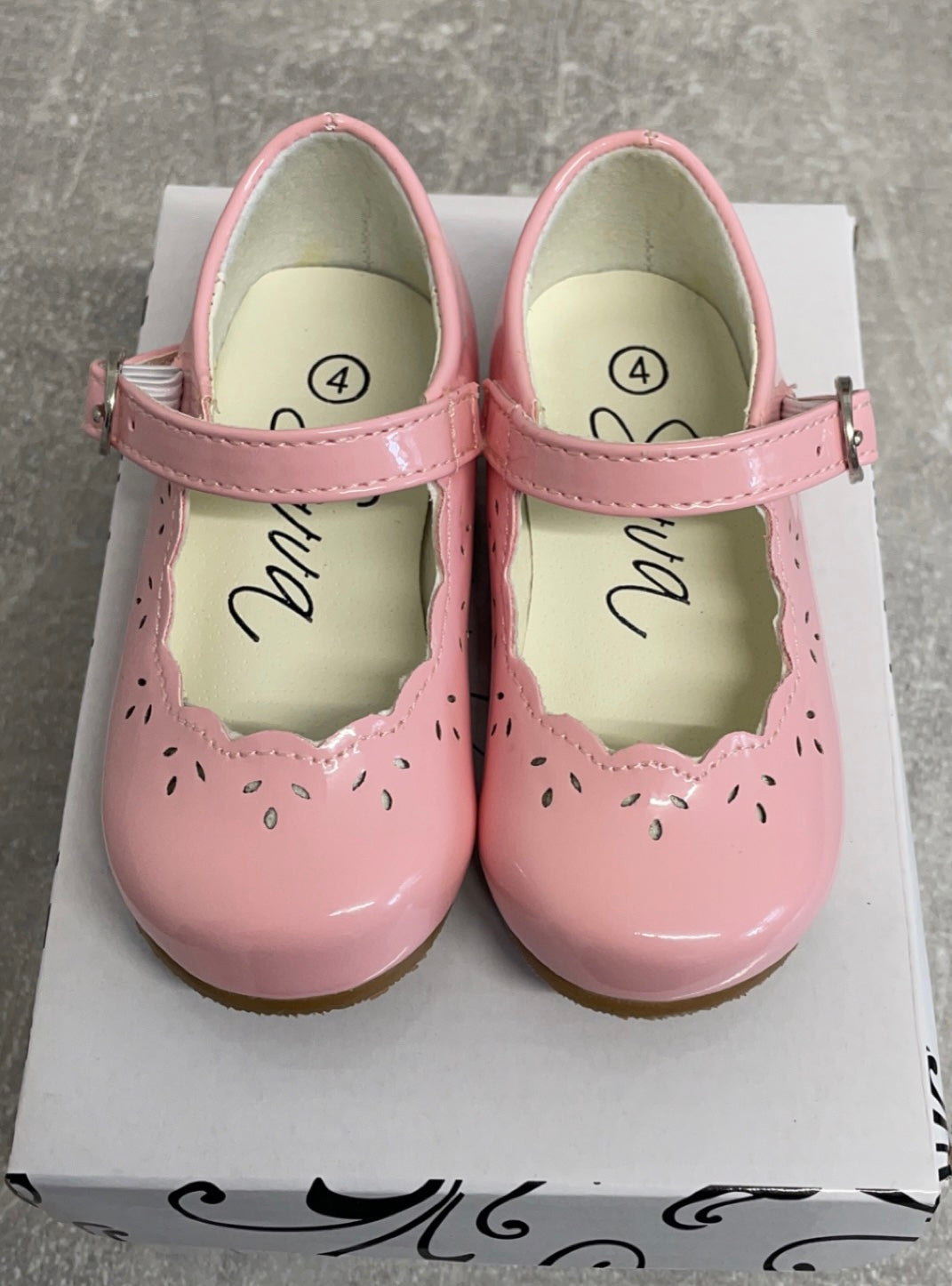 Girls pink Mary Jane style shoes with buckle