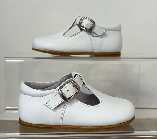 Pretty Originals white box hard sole shoes