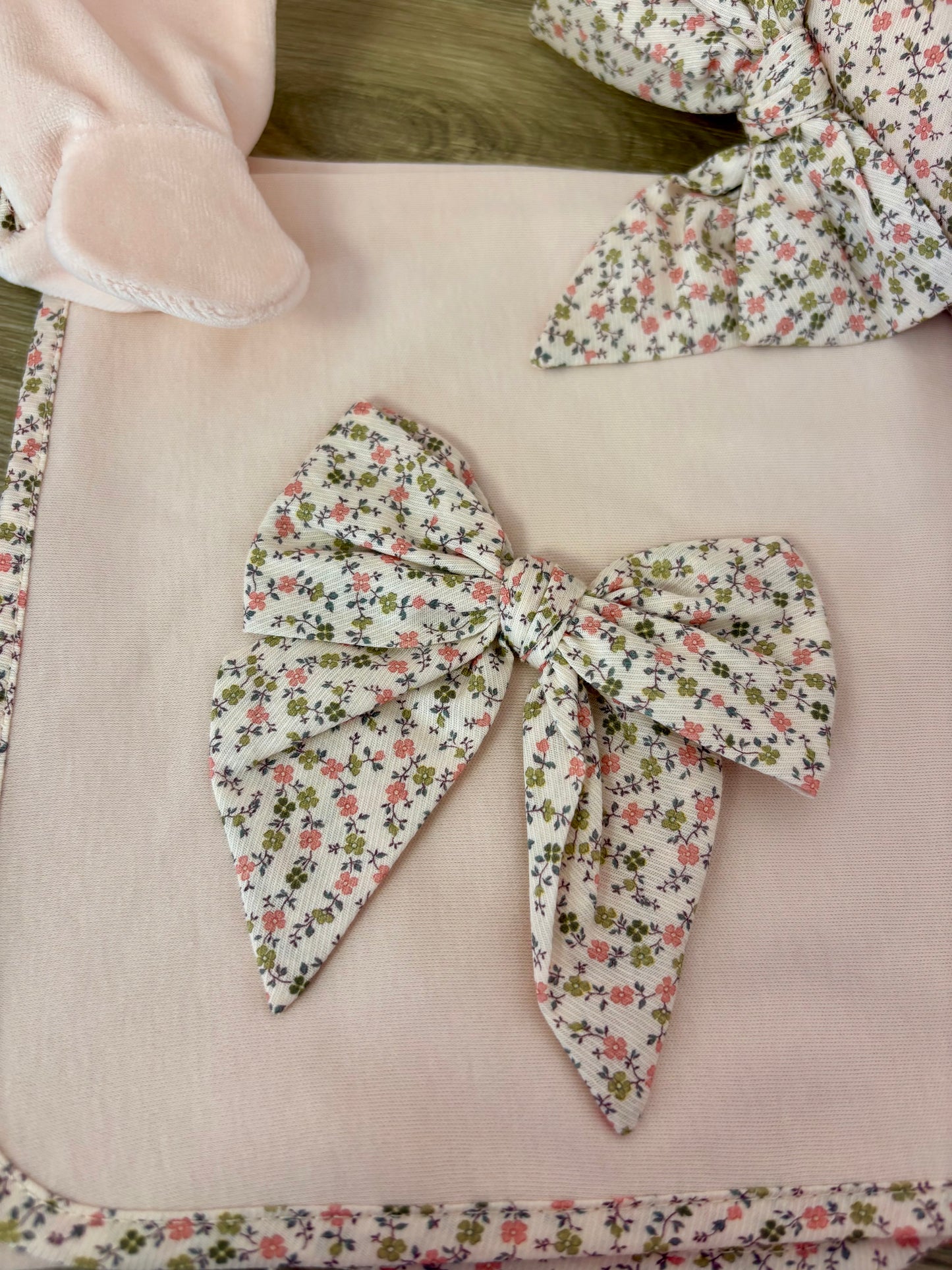 Baby Gi A/W complete Baby set in peach and floral