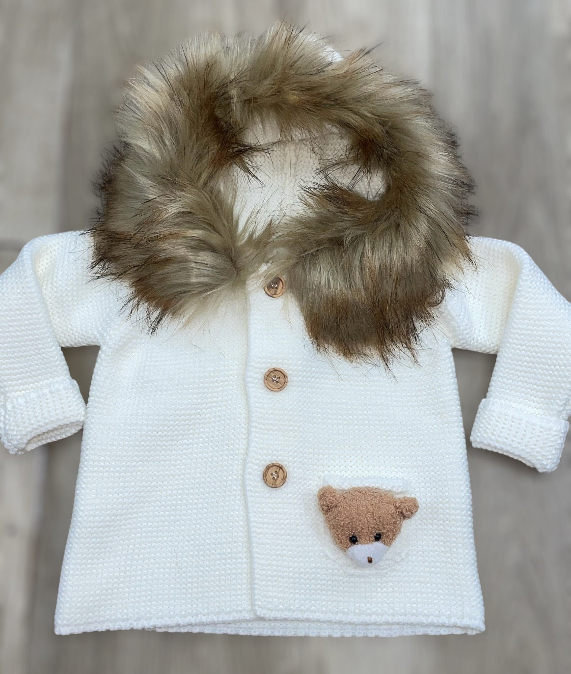 Meia Pata A/W24 Teddy coat in ivory with fur hood (small made)