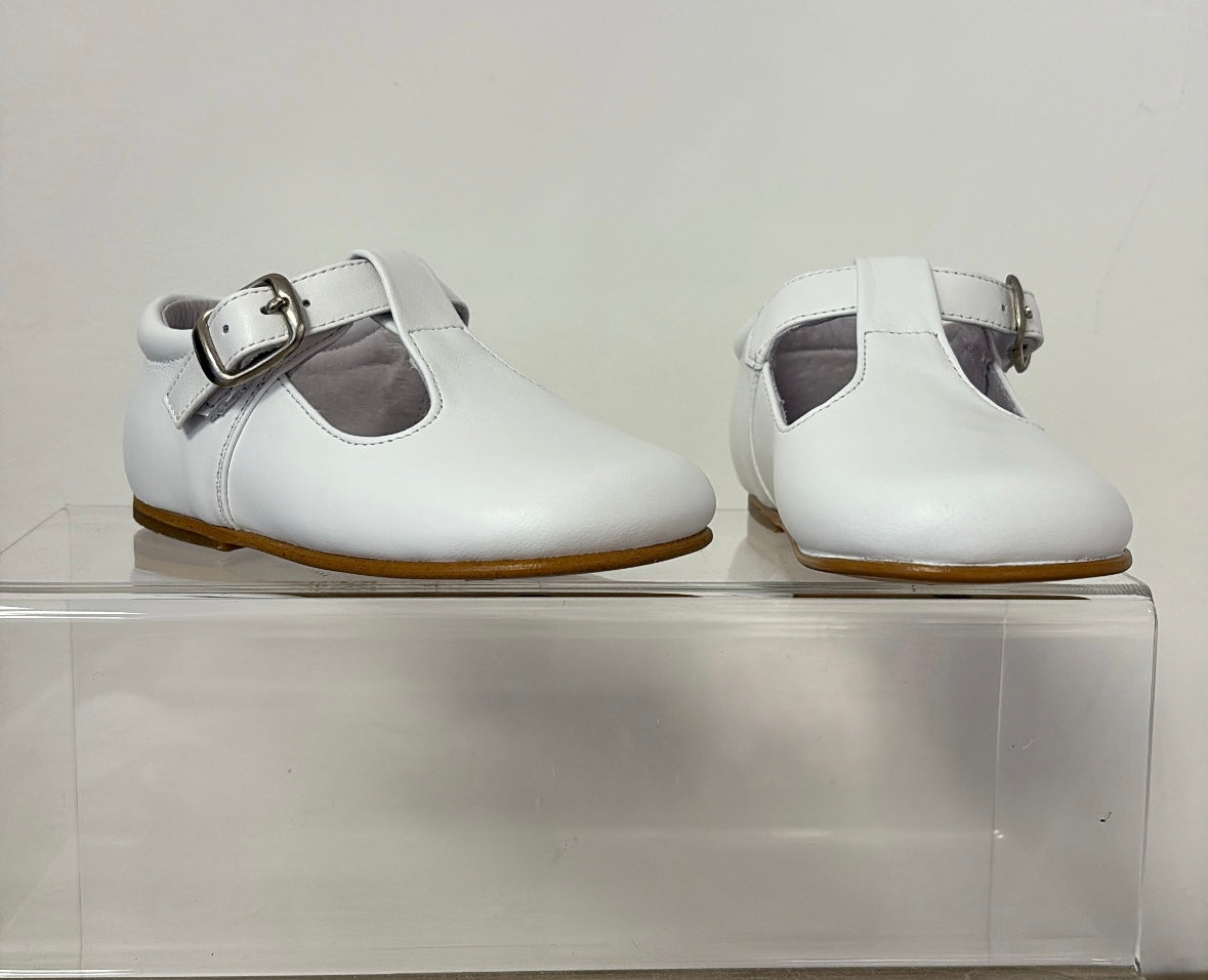 Pretty Originals white box hard sole shoes